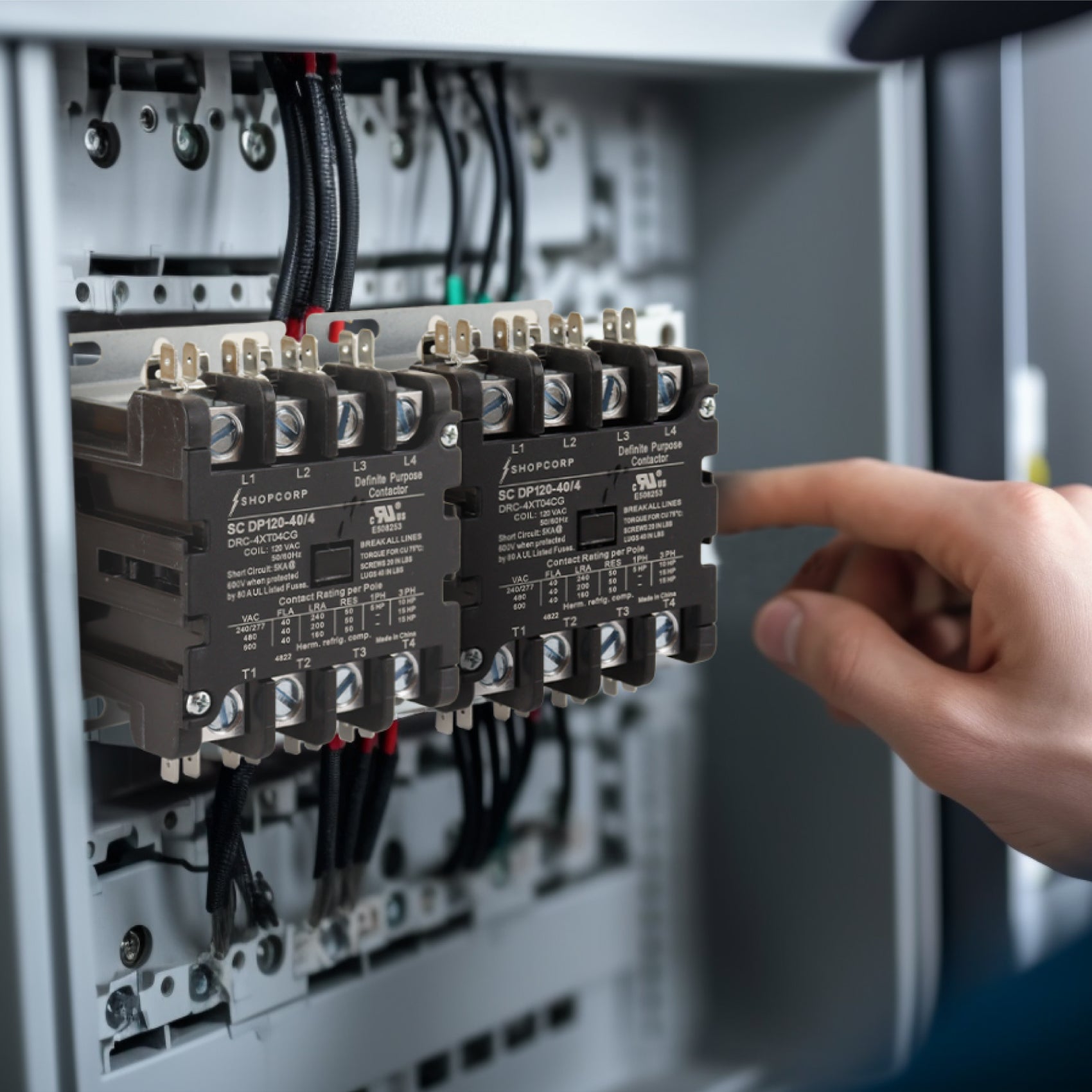 Contactor Function In Electrical Essential Functions of Contactors in Electrical Systems ...