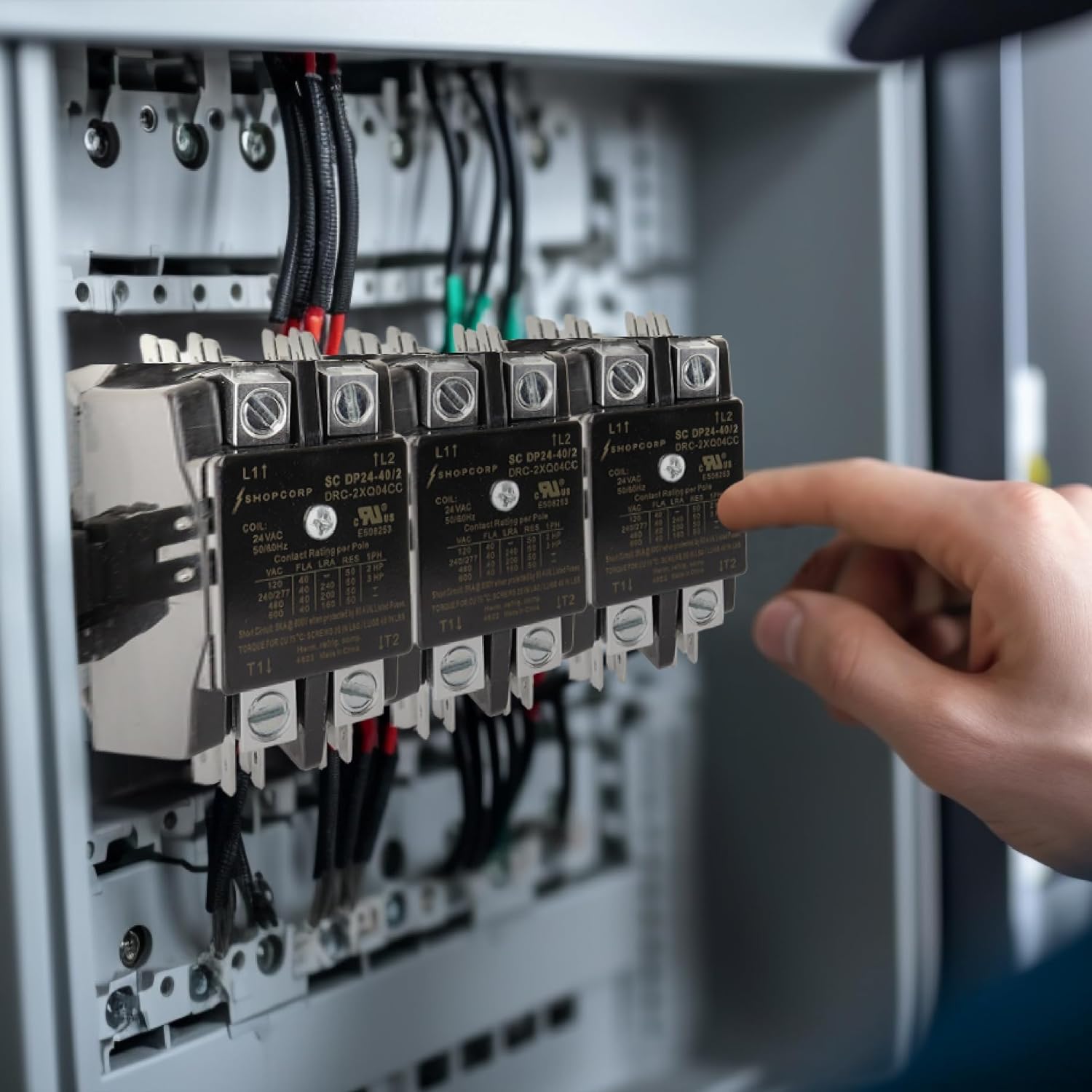 Contactor 40A, 600V, 24V, 2 Pole, Inductive 40A/Resistive 50A ...